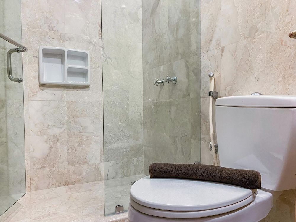 Spacious And Modern Look 3Br Bellezza Apartment Deluxe Apartment 17