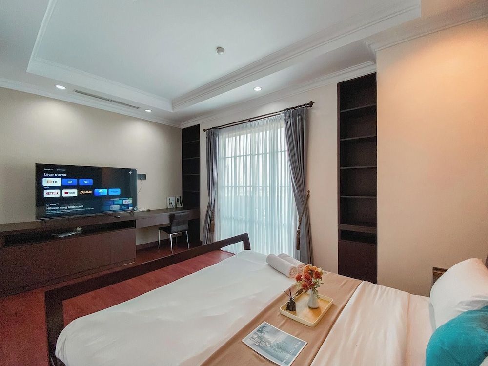 Spacious And Modern Look 3Br Bellezza Apartment Deluxe Apartment 20