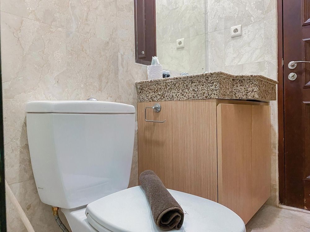 Spacious And Modern Look 3Br Bellezza Apartment Deluxe Apartment 15