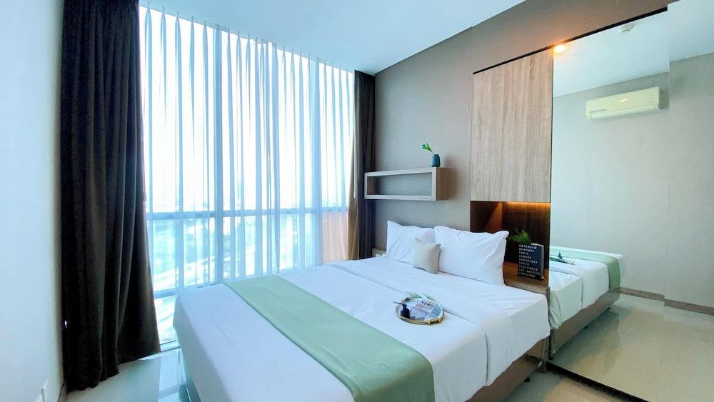 Homey Combined 3Br With Working Room At Gp Plaza Apartment