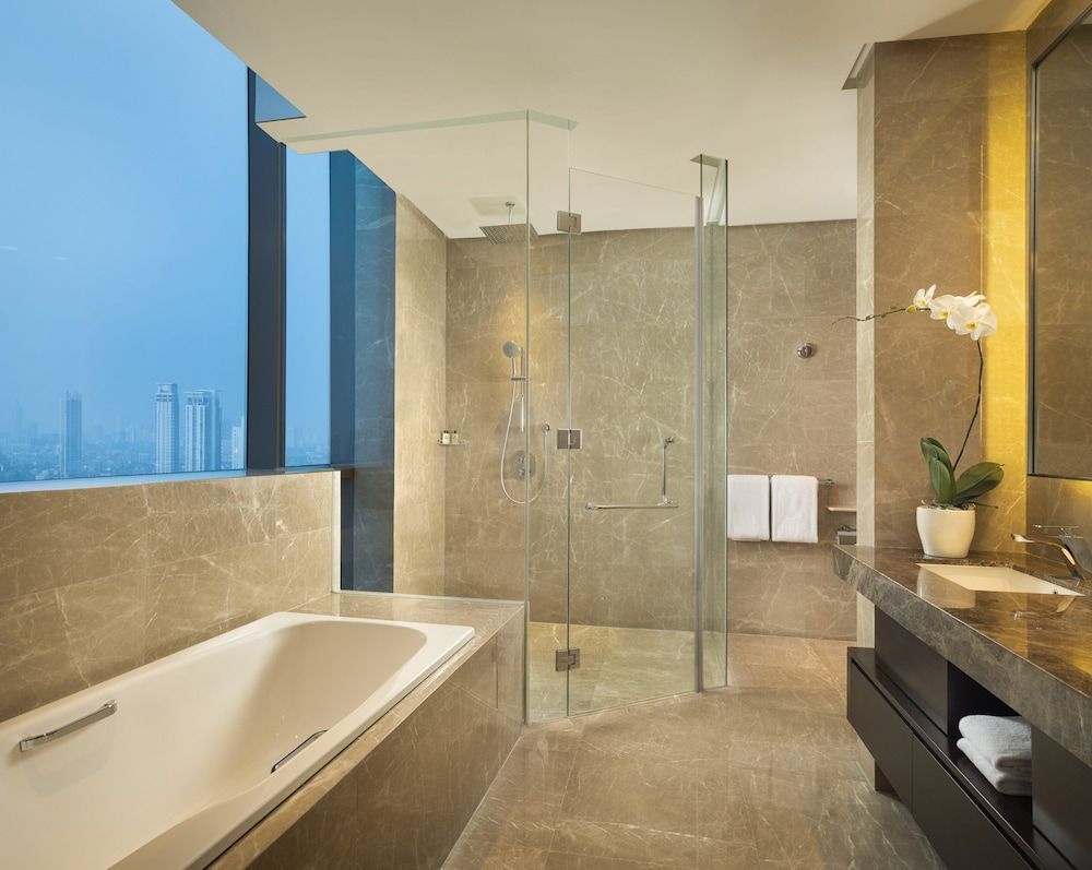 Room, 1 Bedroom, Balcony, City View (Residence High Floor)