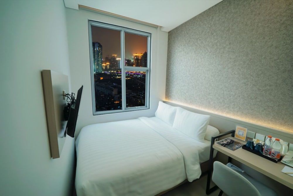 Front One Boutique Hotel Taman Anggrek Little Rock Double Bed 2