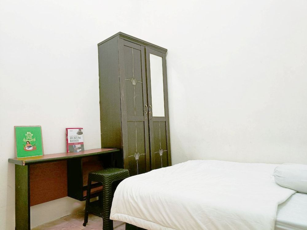 Kost Griya Hikari by Ecommerceloka Standard Room 9