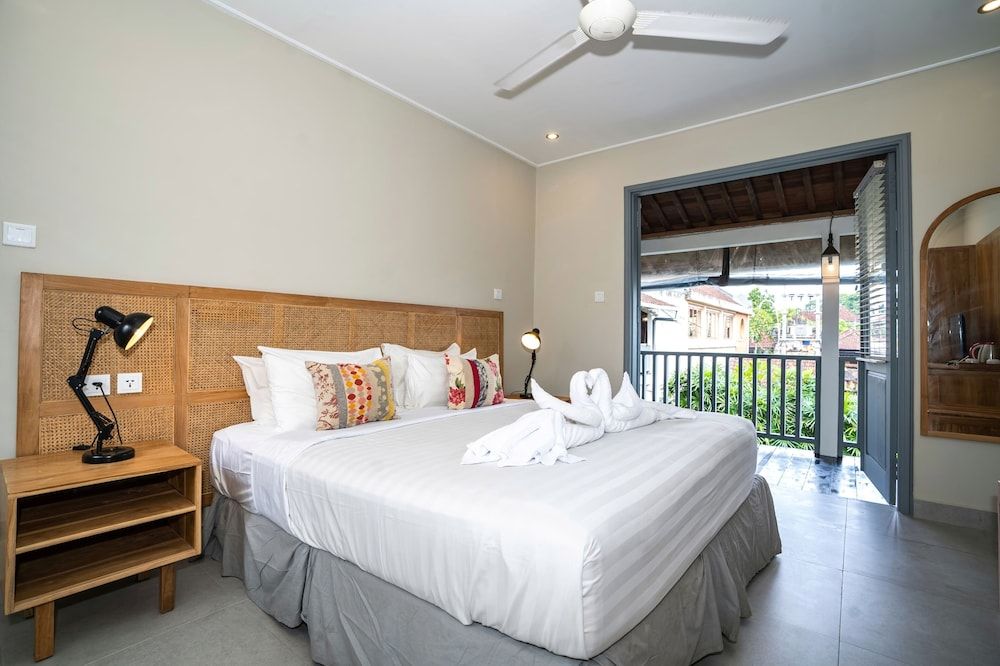 The Peacock Inn Ubud Deluxe Double Room 4