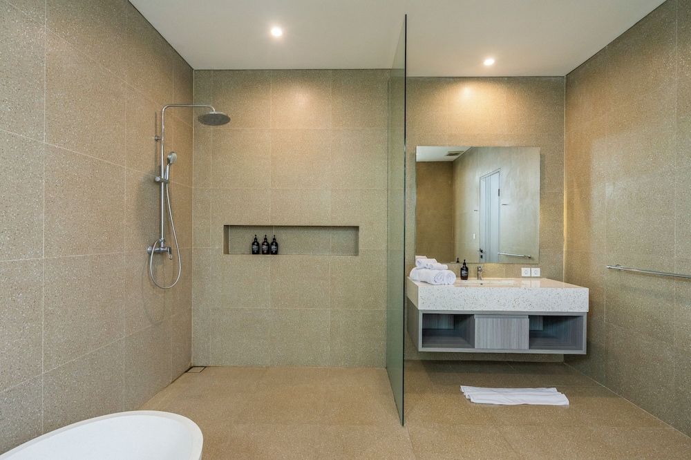 Villa Gantari by GORO Grand Villa, 3 Bedrooms, Pool View 9