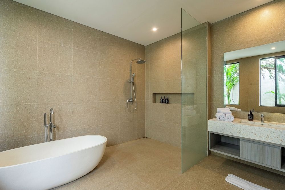 Villa Gantari by GORO Grand Villa, 3 Bedrooms, Pool View 8