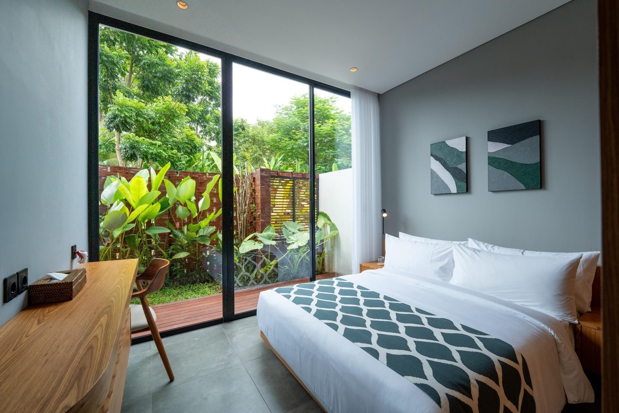 Daksa Three - Bedroom Residence