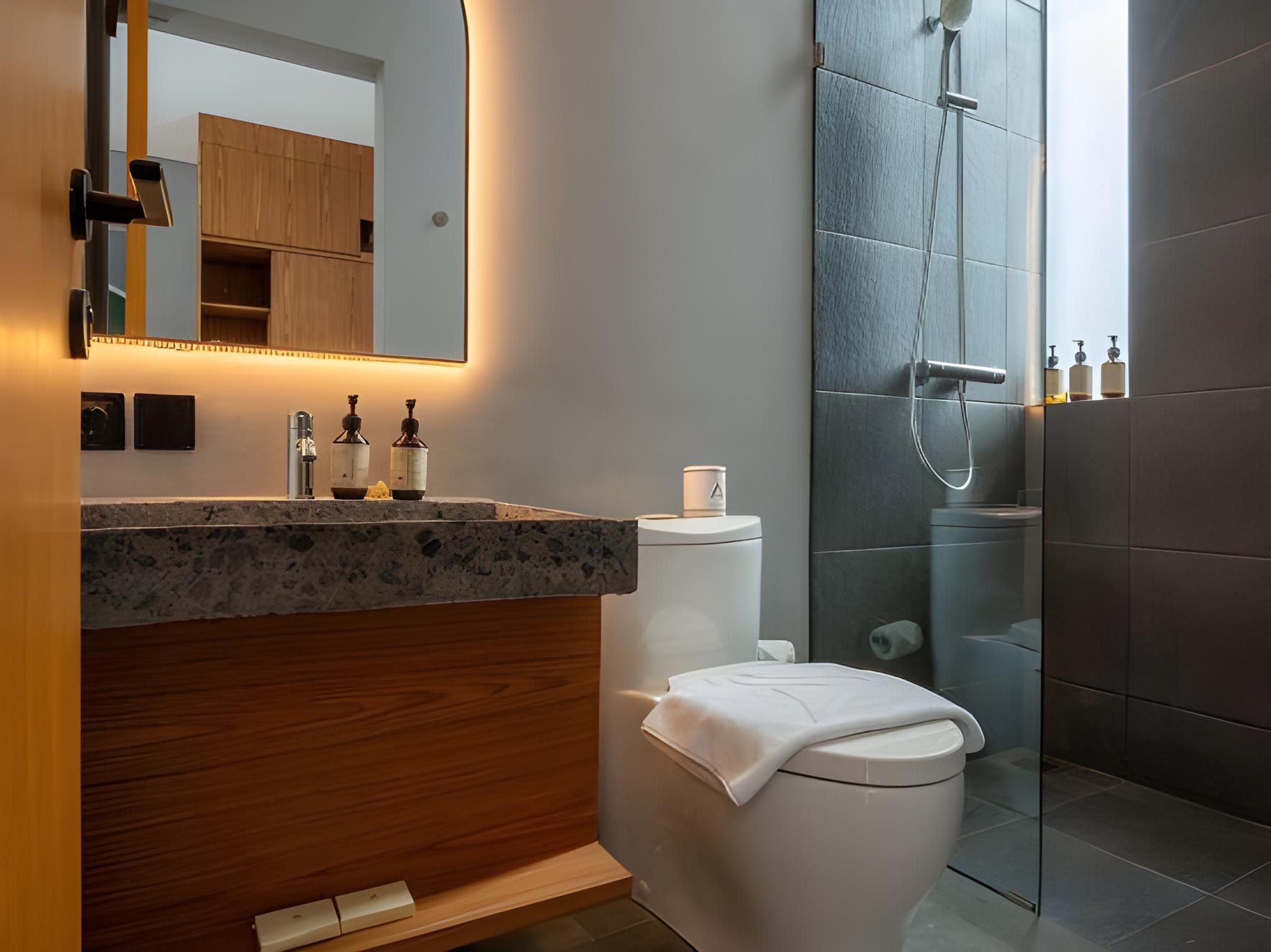 Daksa Three - Bedroom Residence