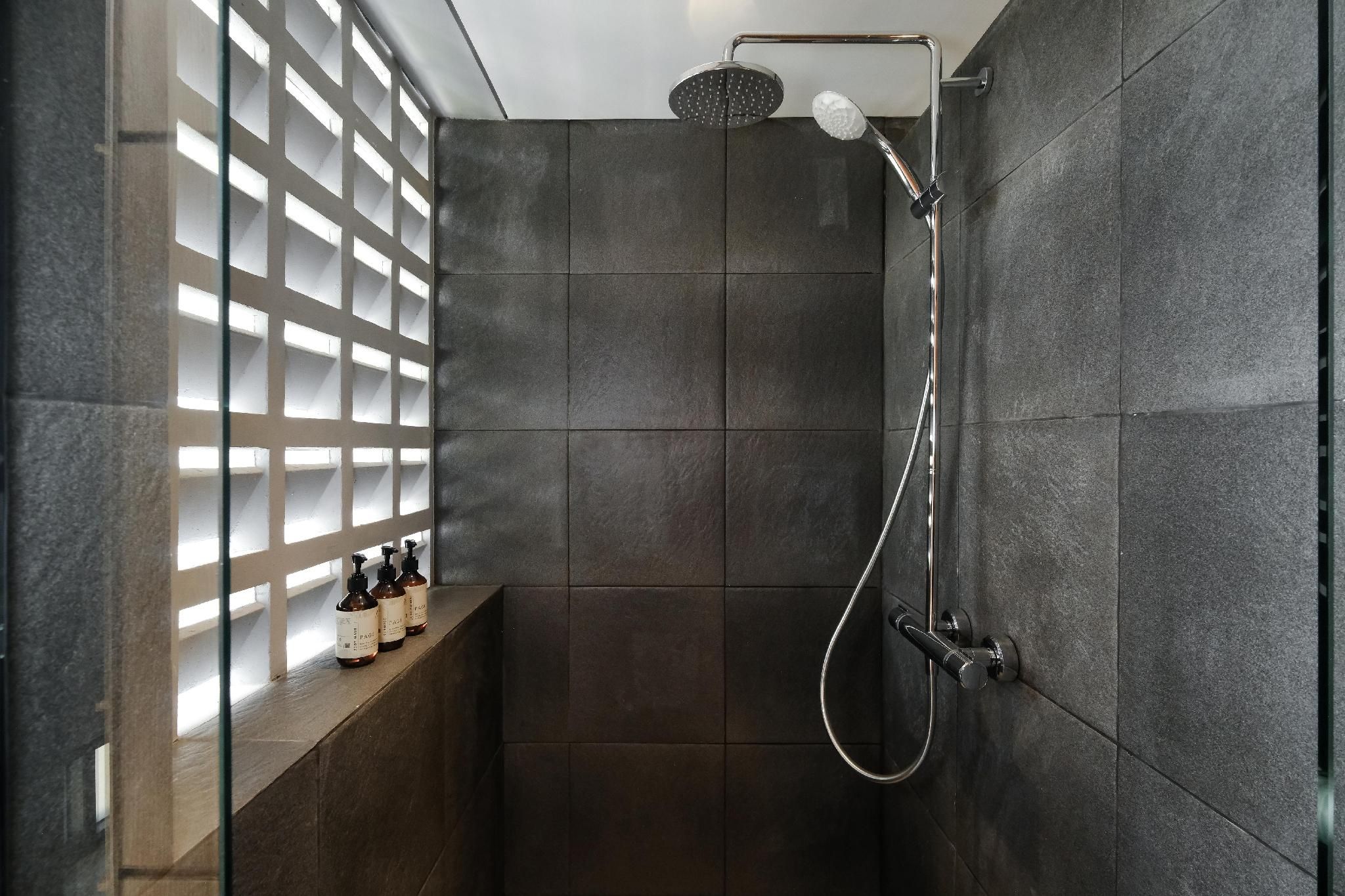 Dahayu Three - Bedroom Residence