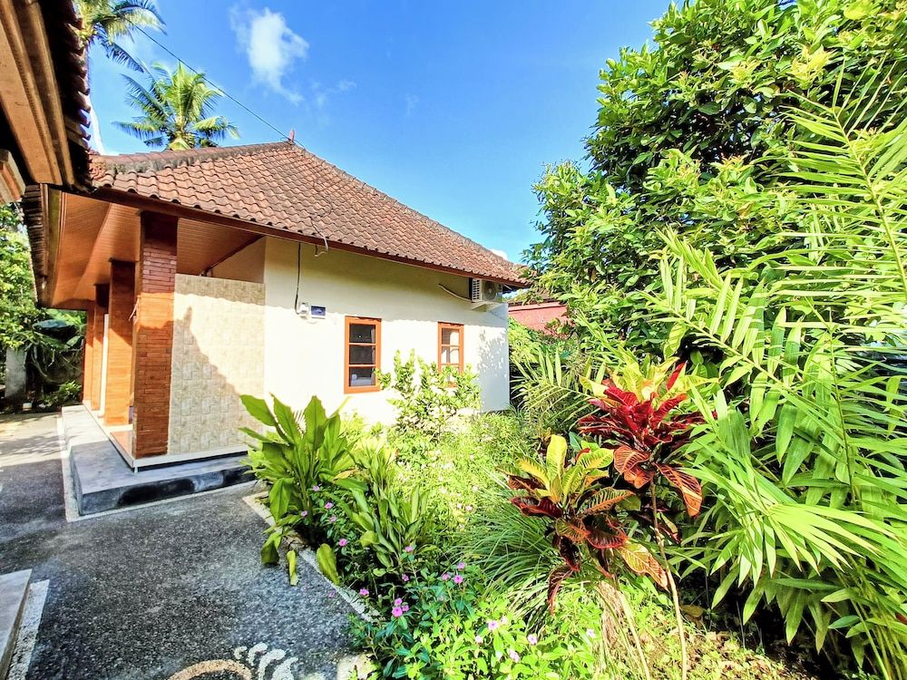 Wisuda Guest House