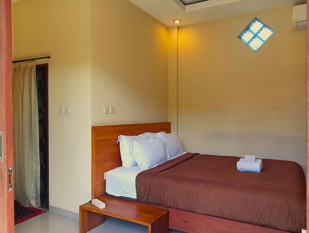 Kama Ayu Bungalow Double Room, City View