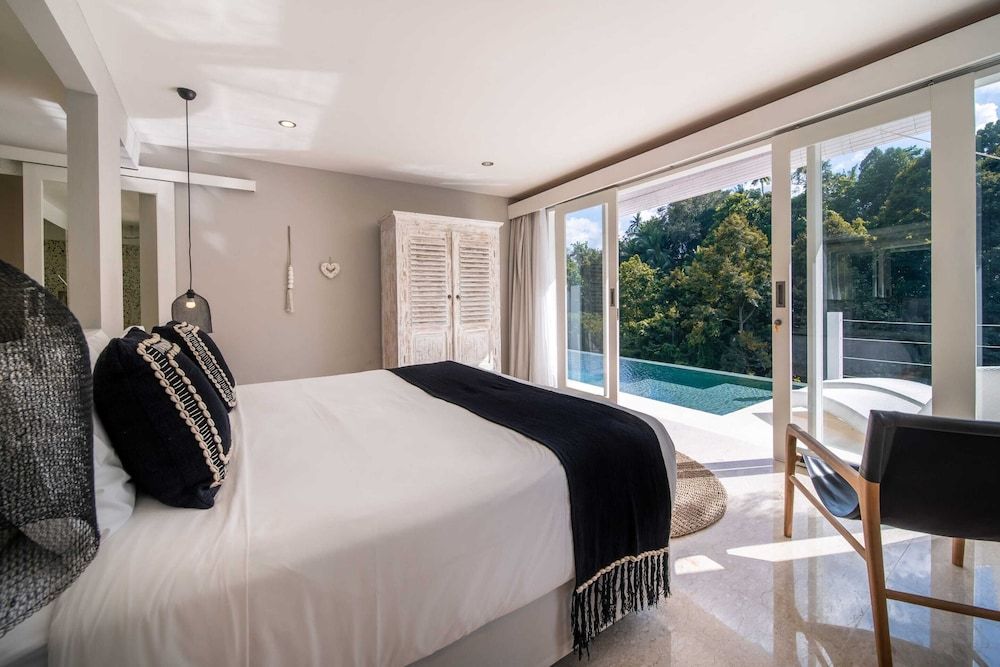 Villa, 4 Bedrooms, Smoking, Private Pool