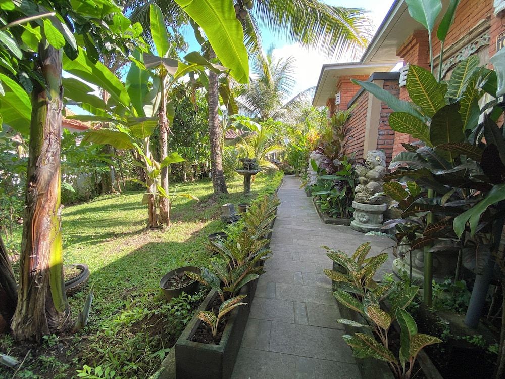 Children's play area - outdoor