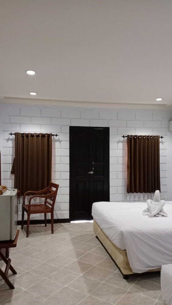 Junior Room
