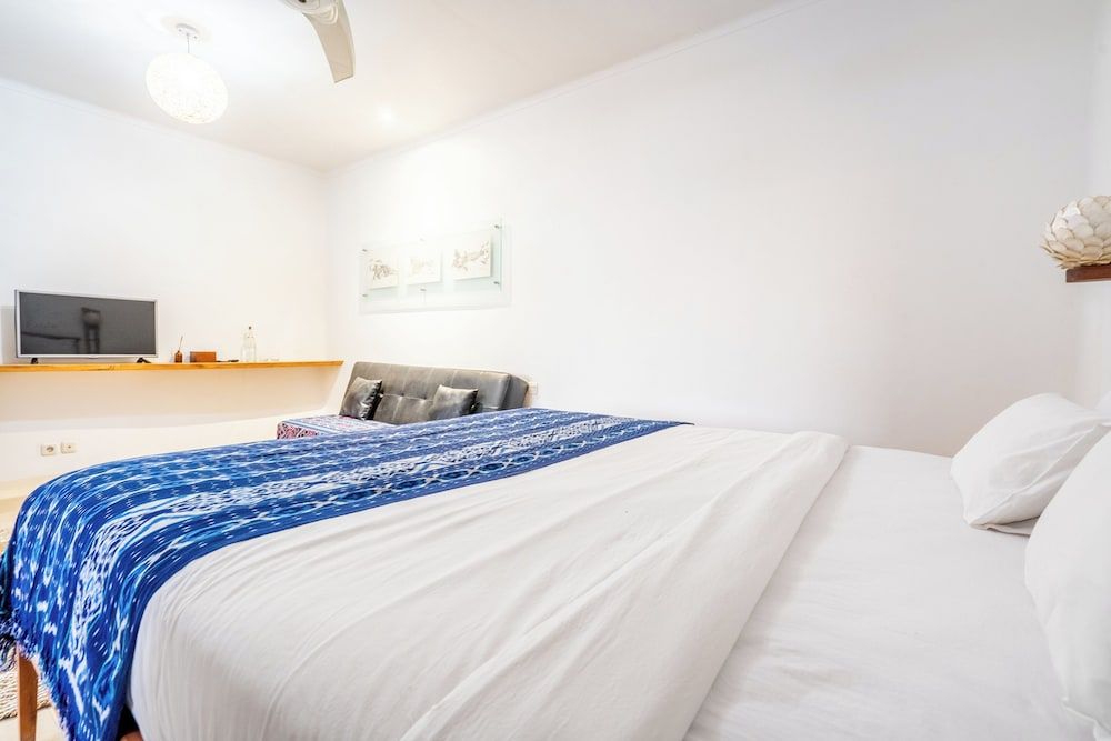 Villa, 1 King Bed, Beach View