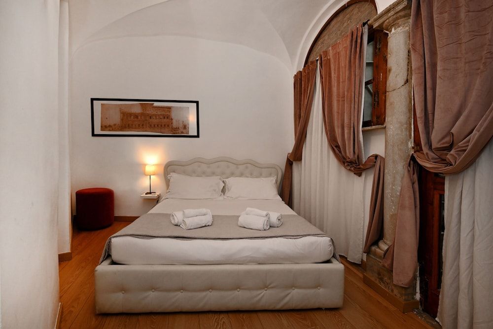 Comfort Triple Room, Courtyard View