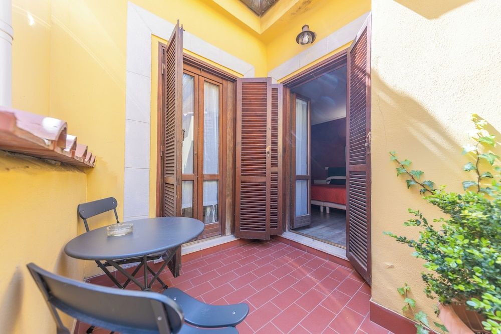 Room-family Room in History House Room, 2 Bedrooms, Smoking, Terrace 47