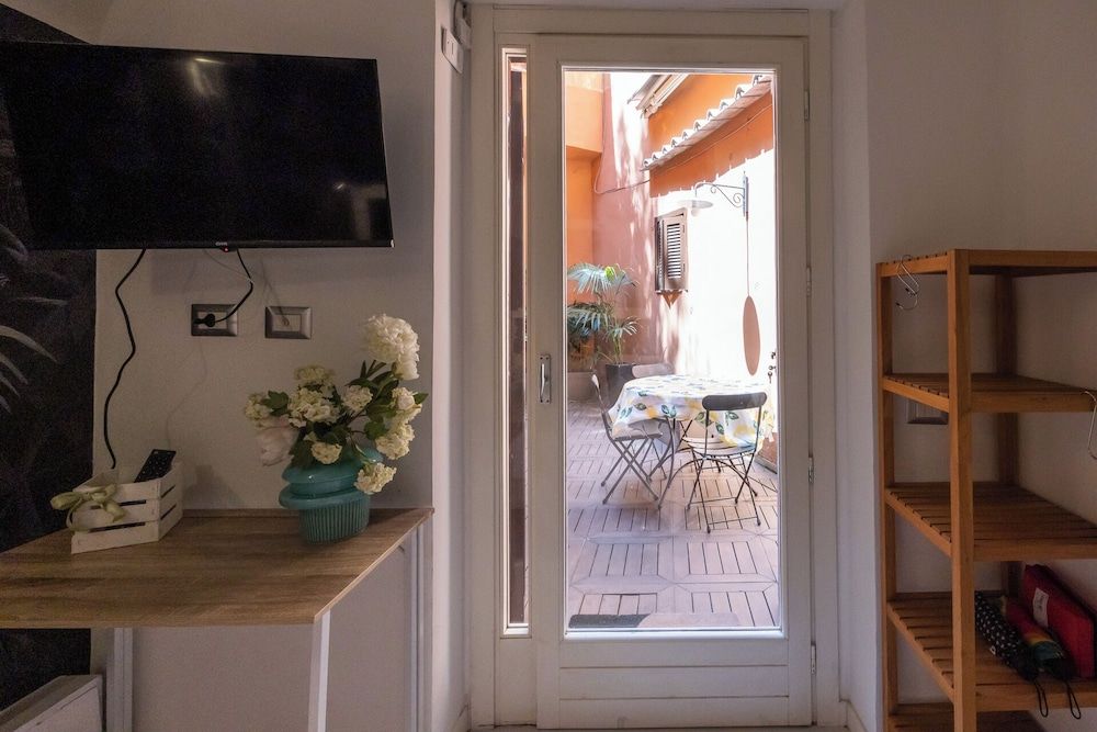 Double or Twin Room, Courtyard Area