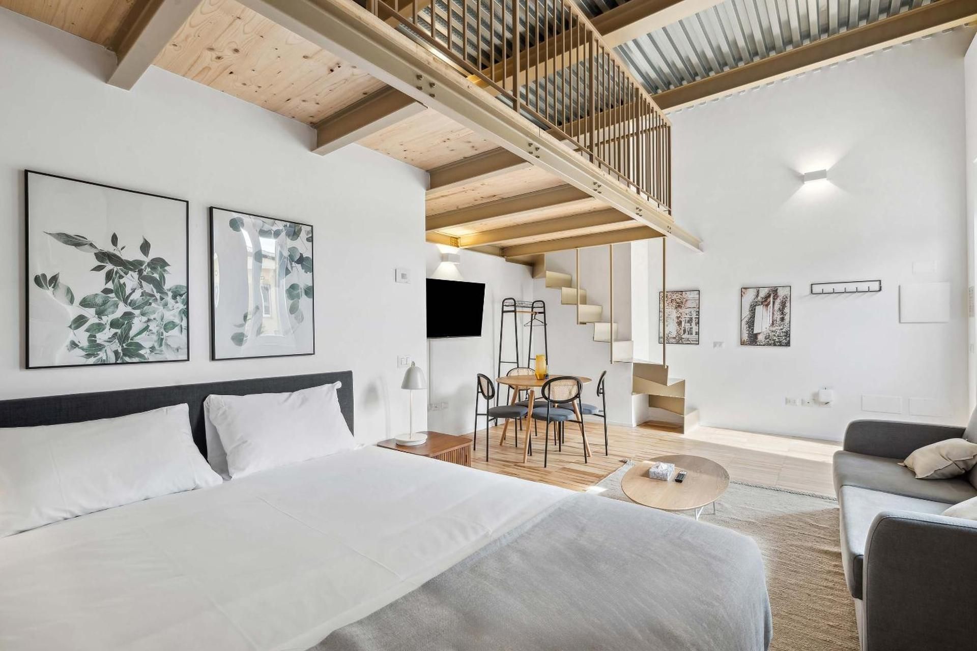 Comfort Studio with Shared Terrace Area