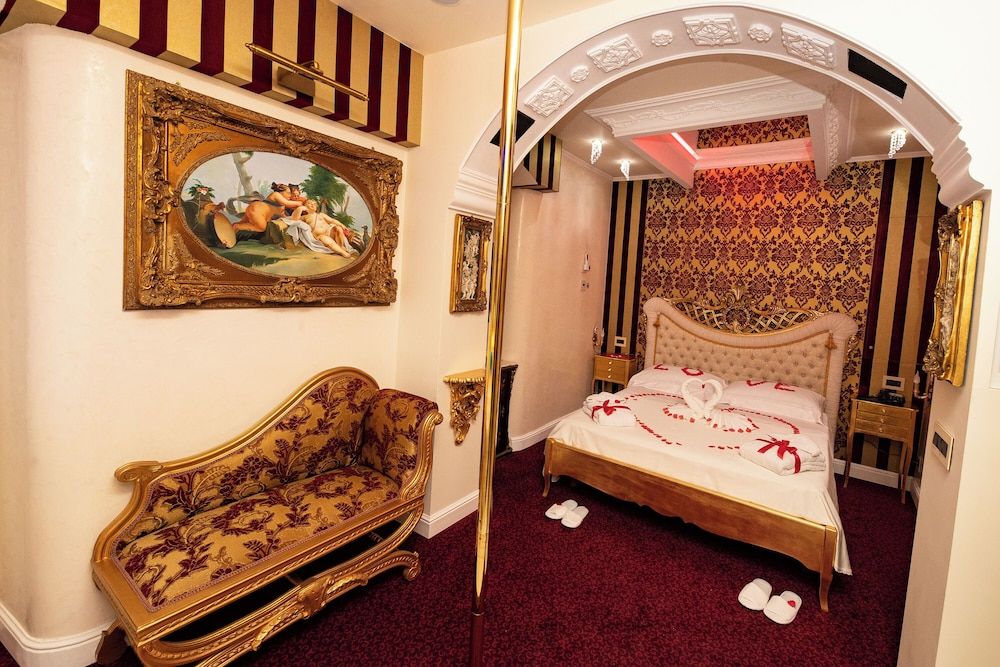 Luxury Double Room, Courtyard View