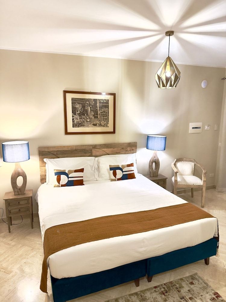Hero's Garden Relais