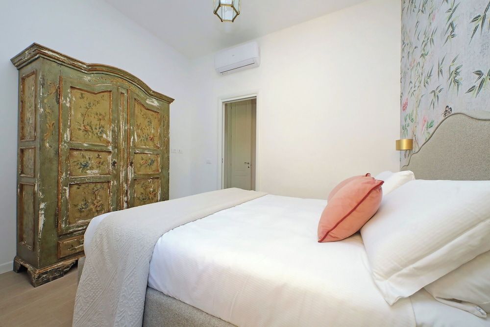 Apartment, Balcony