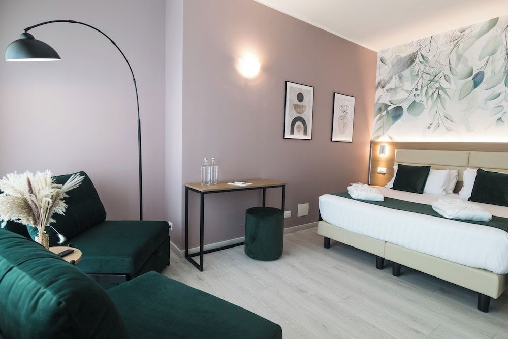 Massimi City Garden Hotel