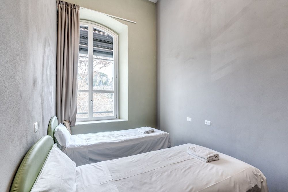 Large Double or Twin Room