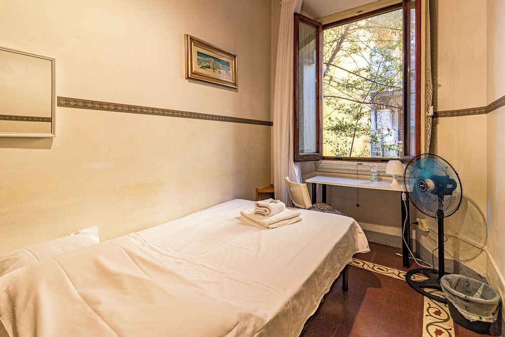 Single Room, Garden View