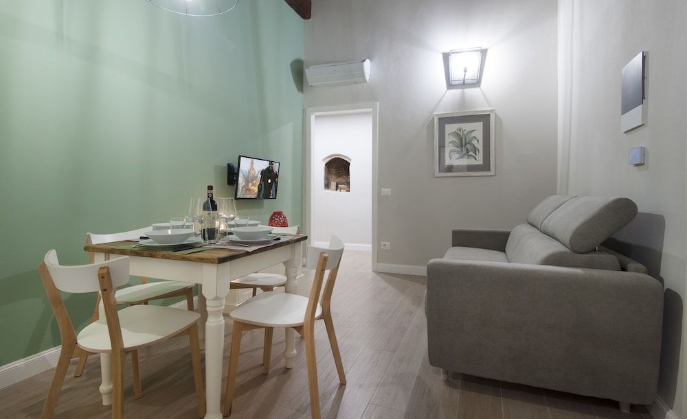 Le Fiorentine Boutique Apartments Deluxe Apartment, 1 Queen Bed with Sofa bed, Kitchen 37