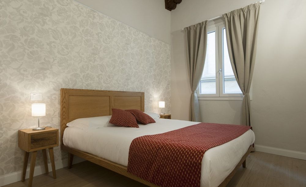 Le Fiorentine Boutique Apartments Deluxe Apartment, 1 Queen Bed with Sofa bed, Kitchen 11