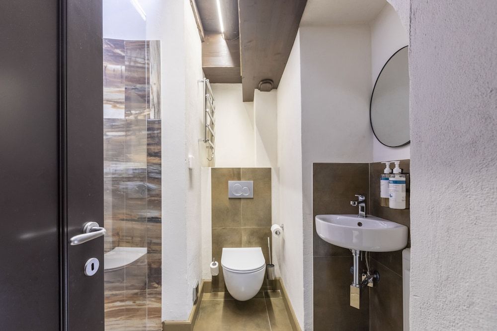 Numa Florence Felice 2 Bedroom Apartment with Sofa Bed 17