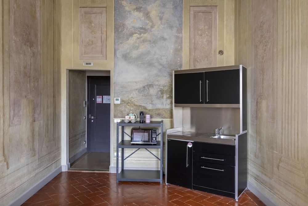 Numa Florence Felice 1 Bedroom Apartment with Sofa Bed 7