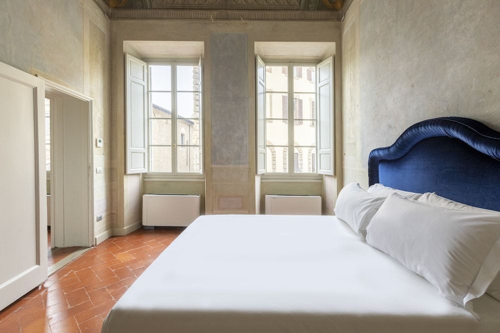 Numa Florence Felice 1 Bedroom Apartment with Sofa Bed 6