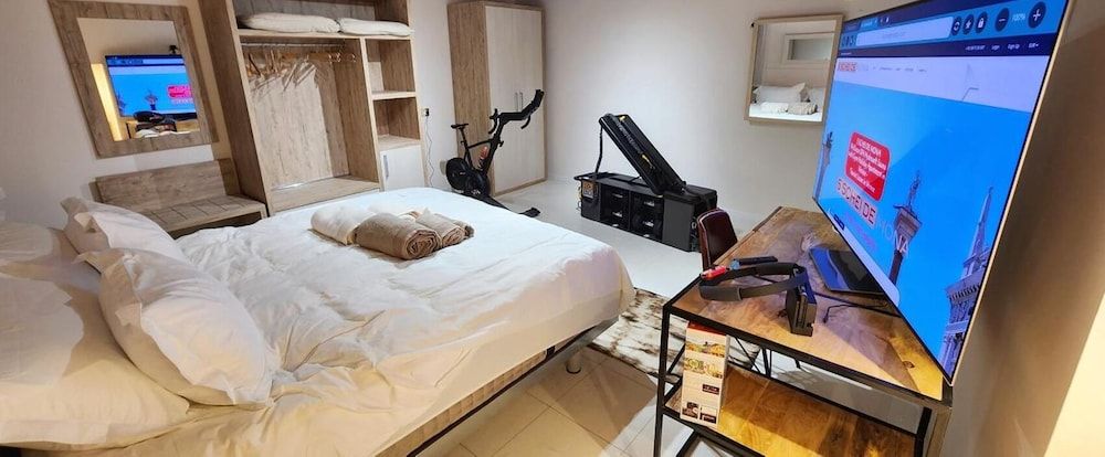 Apartment, 2 Bedrooms, City View