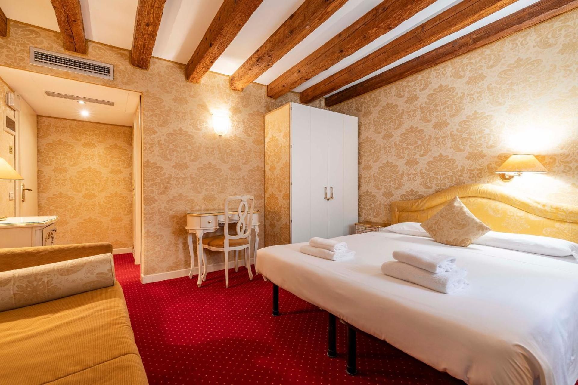 Deluxe Double Room with Sea View