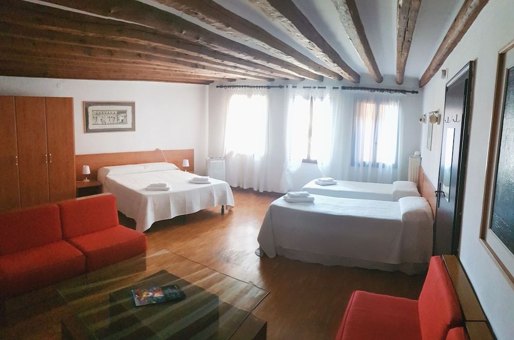 Quadruple Room, Shared Bathroom