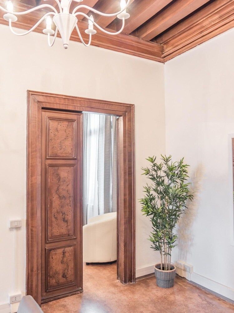 Venice Luxury Palace 13 by Wonderful Italy Apartment 16