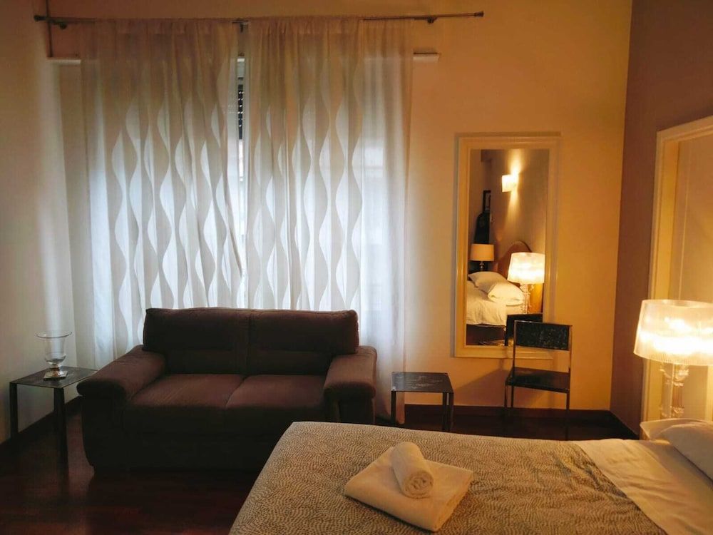 IMHOME - PORTA NUOVA Deluxe Apartment 13