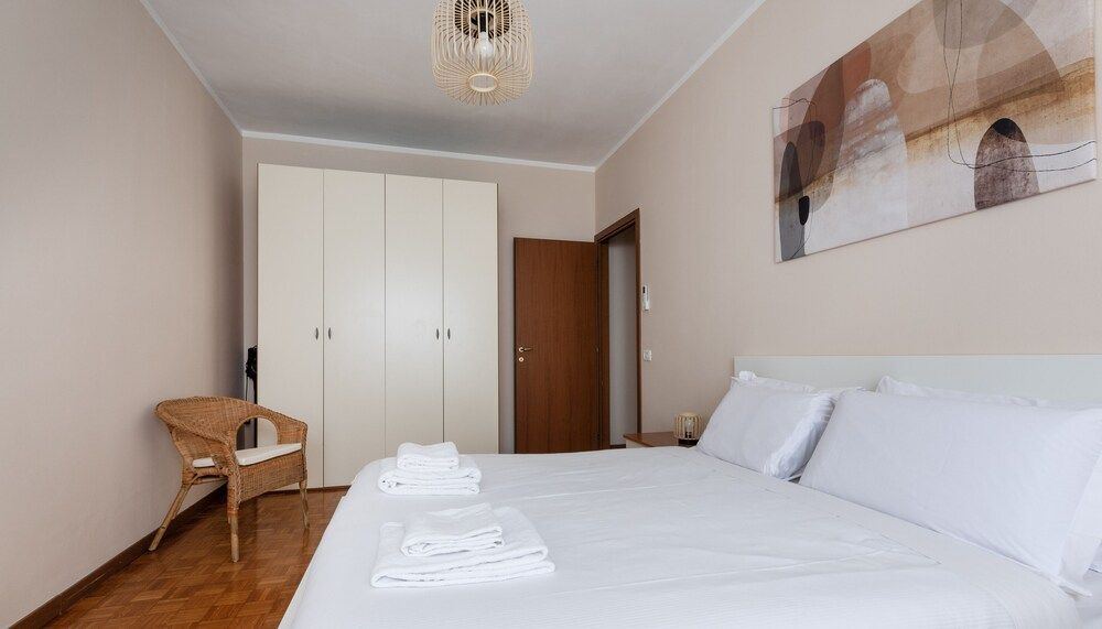 Apartment (1 Bedroom)
