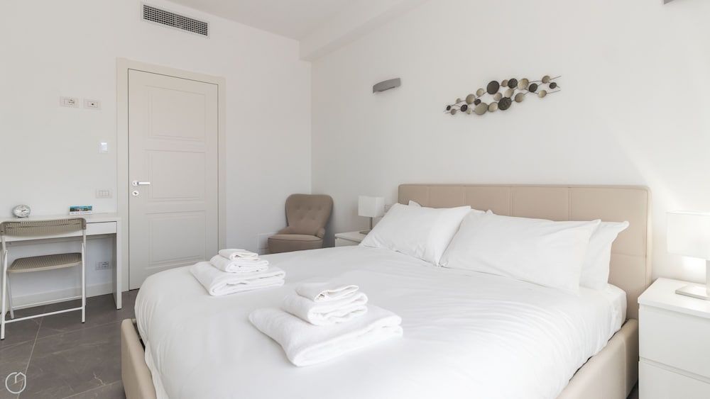 Apartment (1 Bedroom)