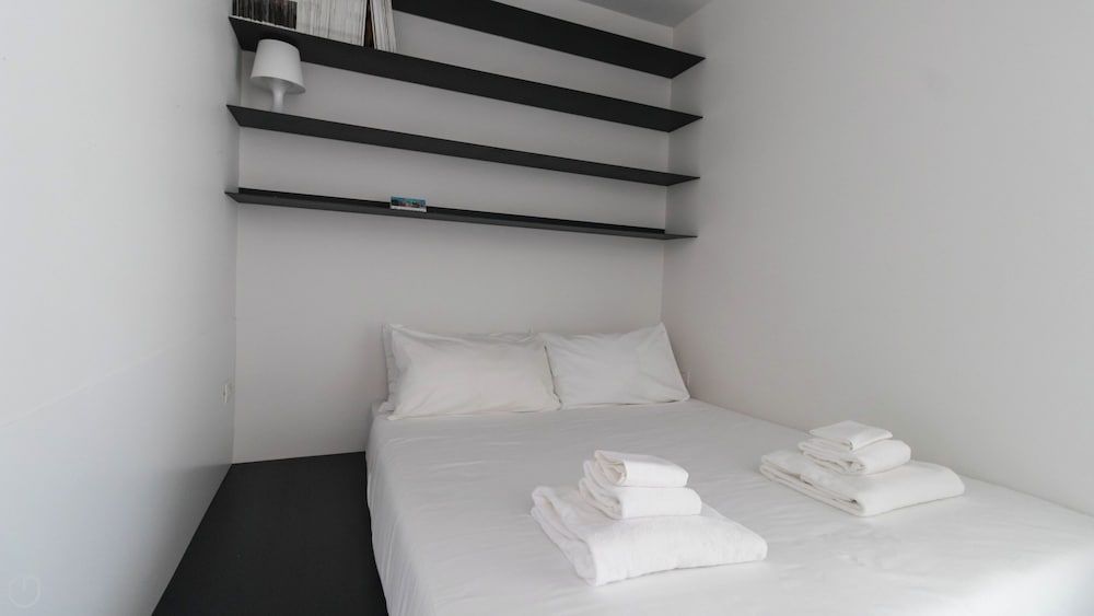 Apartment (1 Bedroom)
