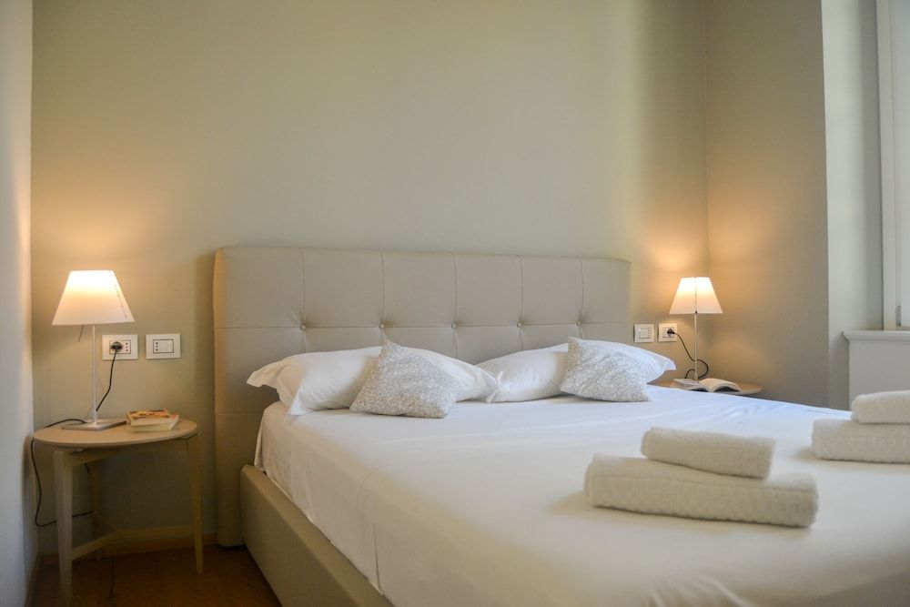 City Apartment, 1 King Bed