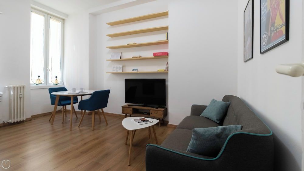 Apartment (1 Bedroom)