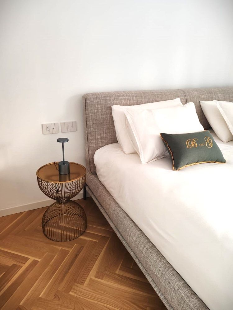 Luxury Room (G)