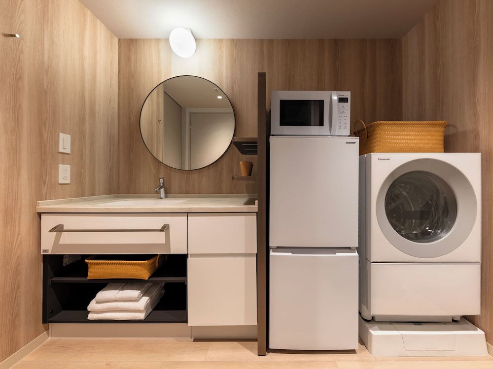 Standard , 1 bed Queen (164cm)