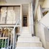 M/W HOTEL
