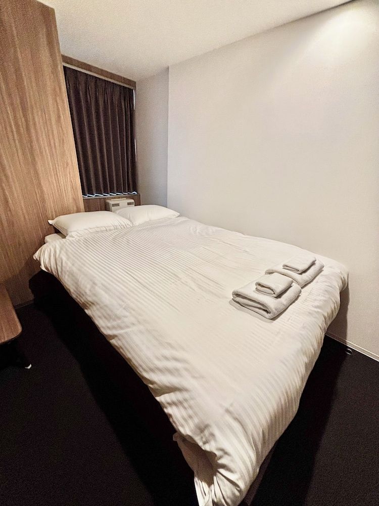 Basic Double Room