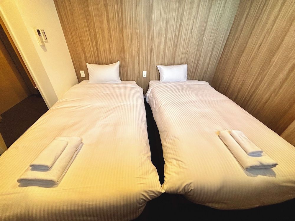 Basic Twin Room