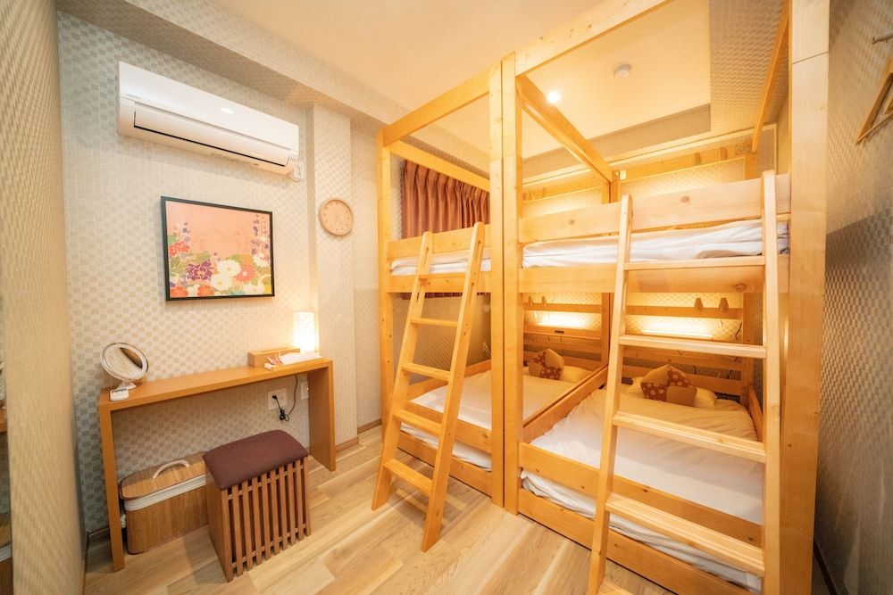 Shared Dormitory, Women only